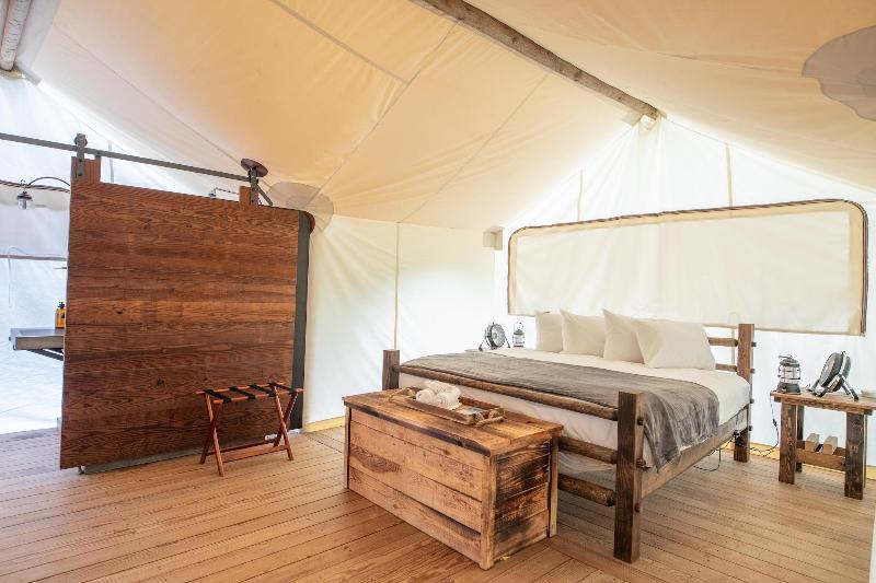 Under Canvas West Yellowstone Zewnętrze zdjęcie
